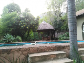 Harties Lake House - 10 Sleeper Hartbeespoort dam